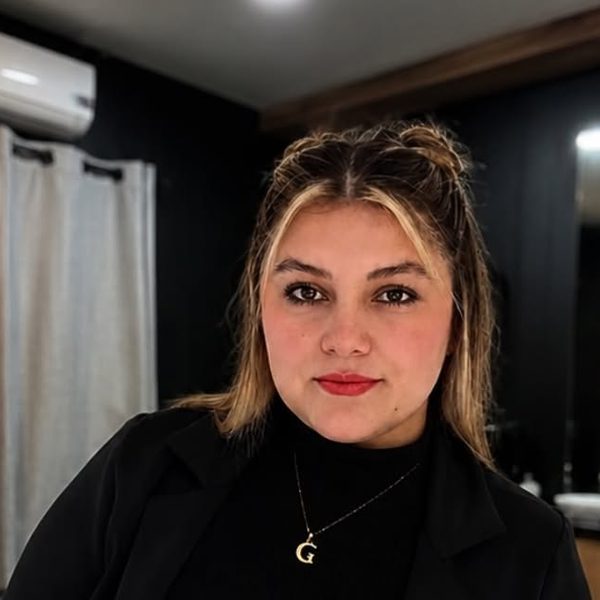 Irma Torres, Barbera y estilista